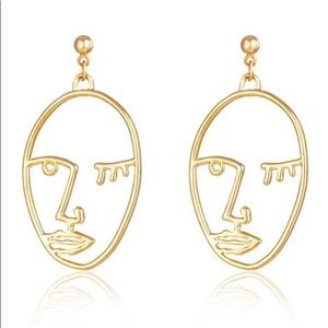 Open Faced Winking Frame Gold Earrings